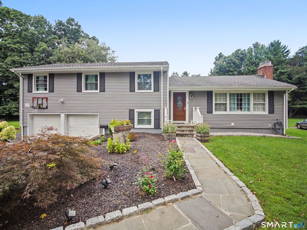 73 Weeping Willow Lane, Fairfield, CT 06825