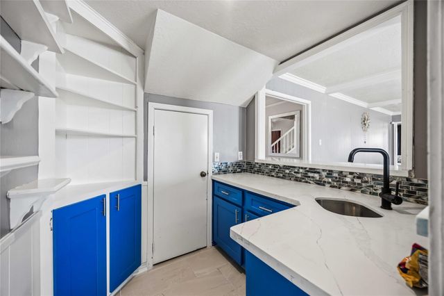 1003 Misty Lea Lane, Houston, TX 77090