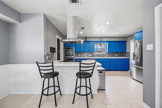 1003 Misty Lea Lane, Houston, TX 77090