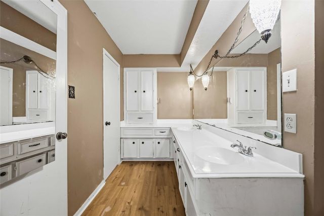 1003 Misty Lea Lane, Houston, TX 77090