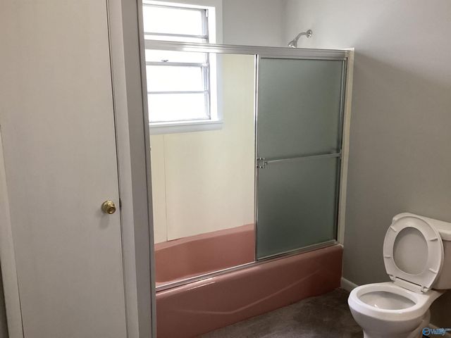 906 N 9th Street, Gadsden, AL 35901