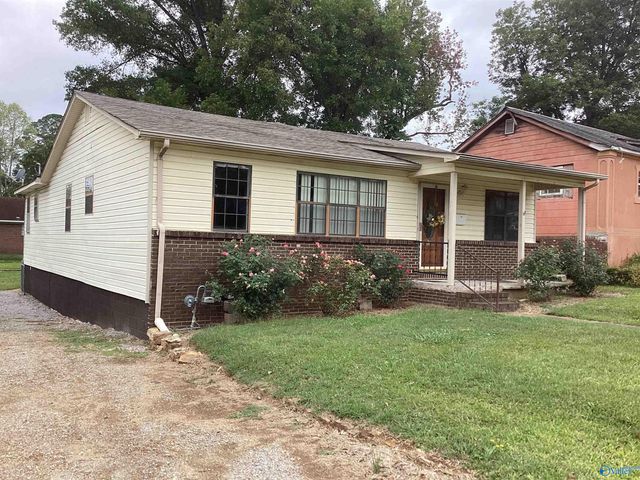 906 N 9th Street, Gadsden, AL 35901