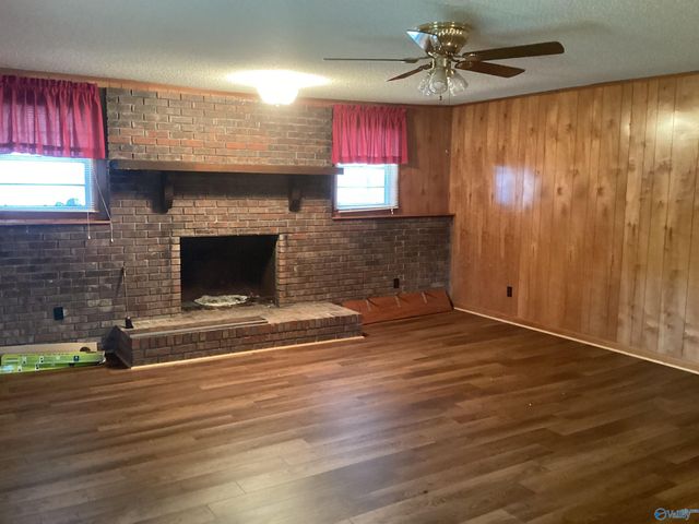 906 N 9th Street, Gadsden, AL 35901