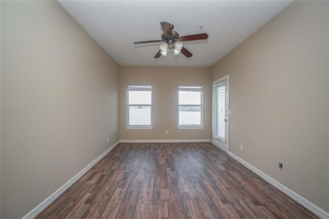 7037 Kingston Cove Lane 316, Willis, TX 77318