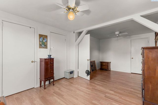 139 N 52nd Avenue, Yakima, WA 98908