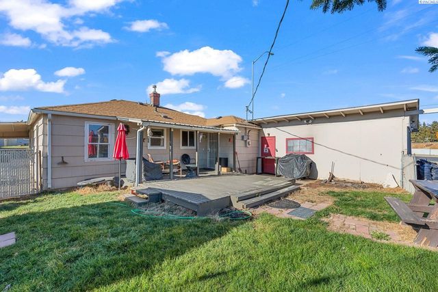 139 N 52nd Avenue, Yakima, WA 98908