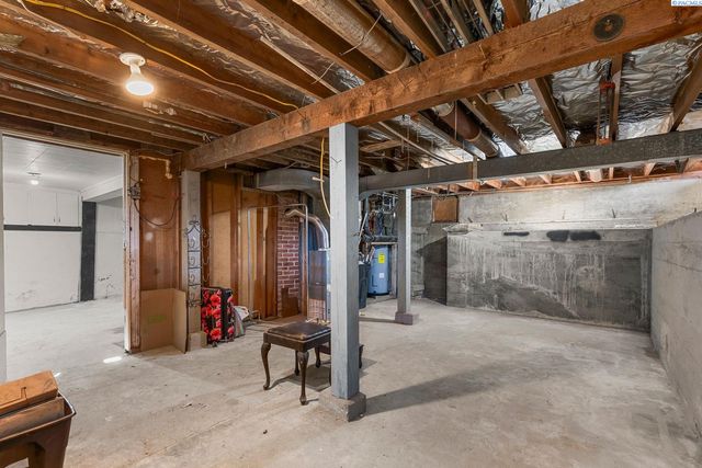 139 N 52nd Avenue, Yakima, WA 98908