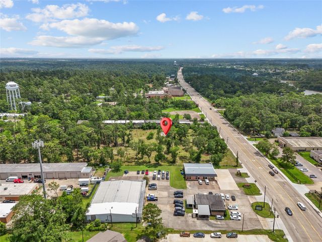 501 Fm 517 Rd E, Dickinson, TX 77539