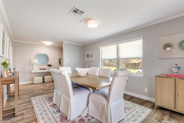 2476 Pinebluff Drive, Dallas, TX 75228