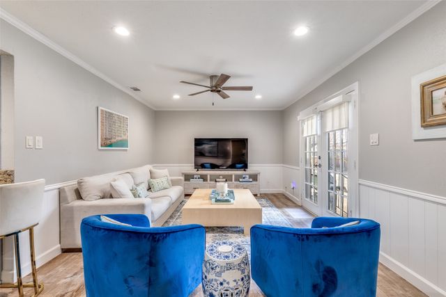 2476 Pinebluff Drive, Dallas, TX 75228