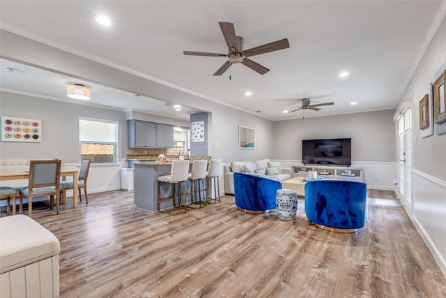 2476 Pinebluff Drive, Dallas, TX 75228