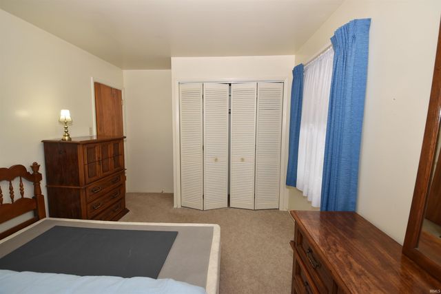 1117 Whitehall Drive, South Bend, IN 46615