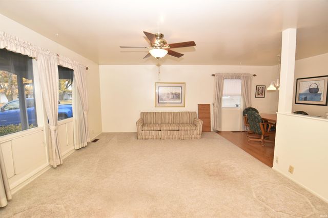 1117 Whitehall Drive, South Bend, IN 46615