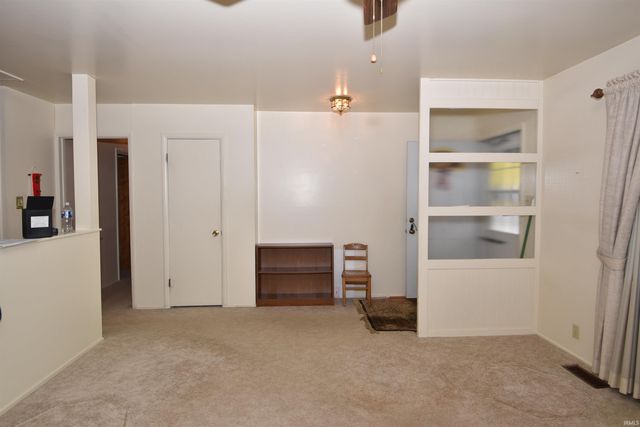 1117 Whitehall Drive, South Bend, IN 46615