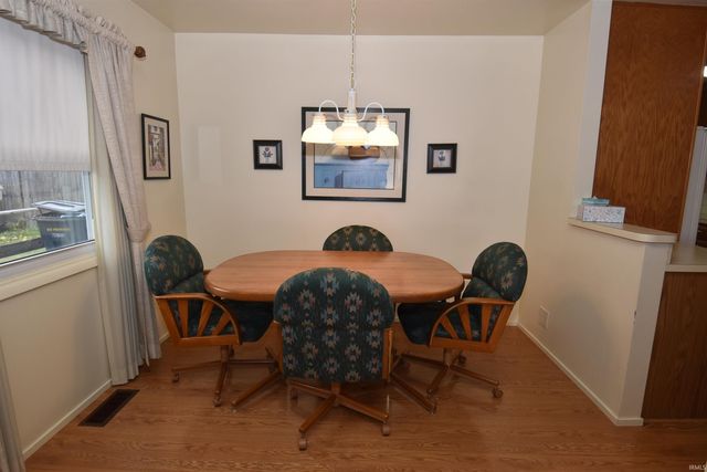 1117 Whitehall Drive, South Bend, IN 46615