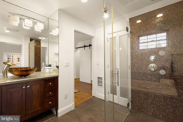 1636 KALMIA RD NW, Washington, DC 20012