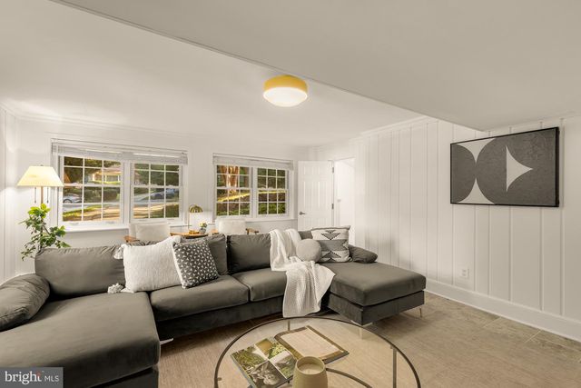 1636 KALMIA RD NW, Washington, DC 20012