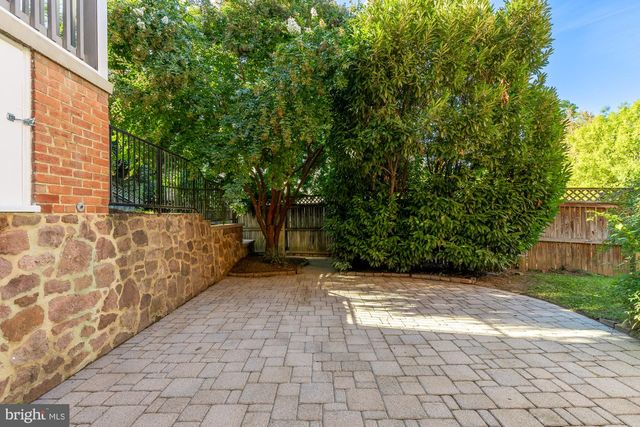 1636 KALMIA RD NW, Washington, DC 20012