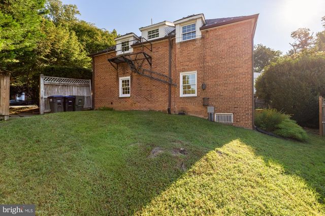 1636 KALMIA RD NW, Washington, DC 20012