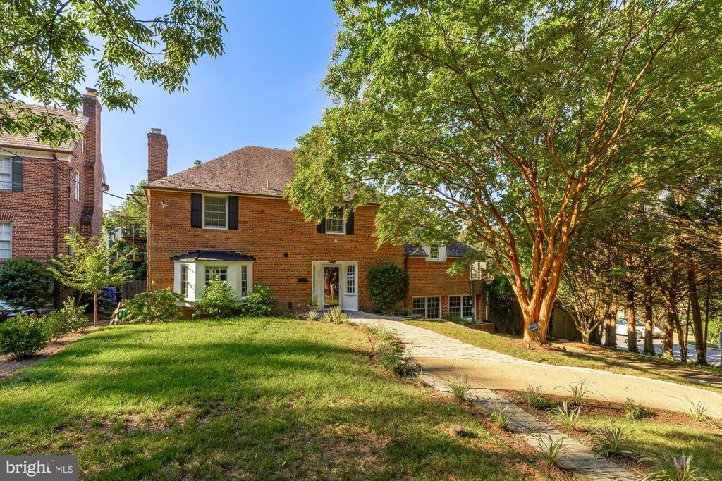 1636 KALMIA RD NW, Washington, DC 20012