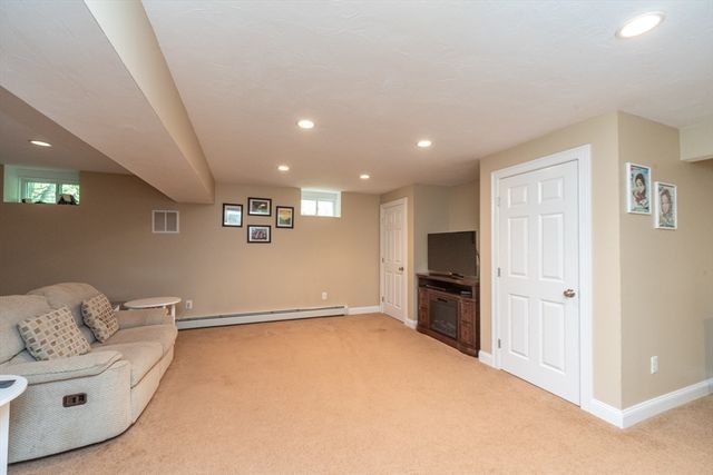 151 Princess Ln, Raynham, MA 02767