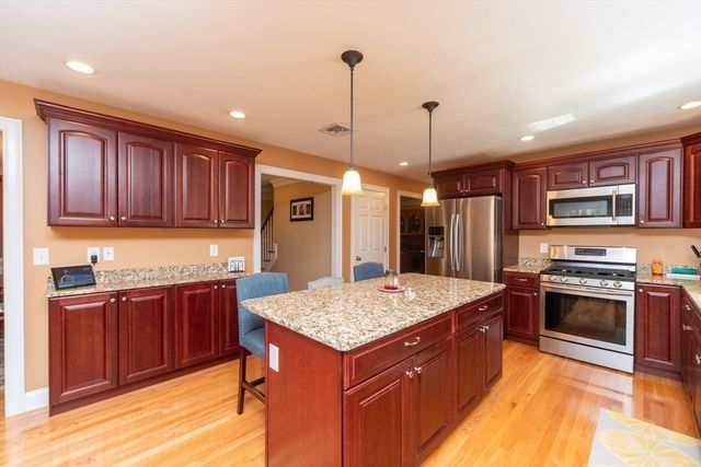151 Princess Ln, Raynham, MA 02767