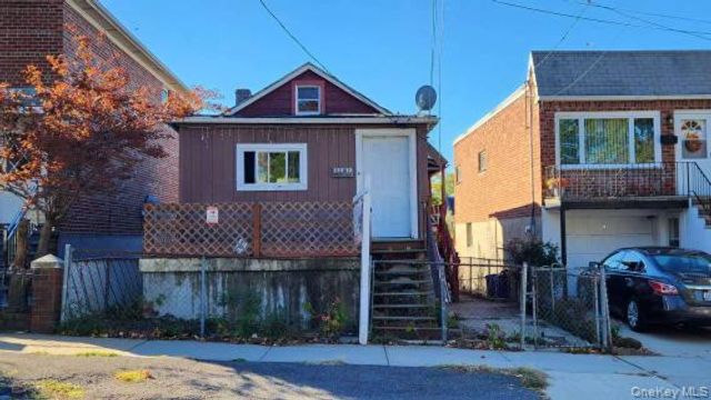 12412 7th Avenue, College Point, NY 11356
