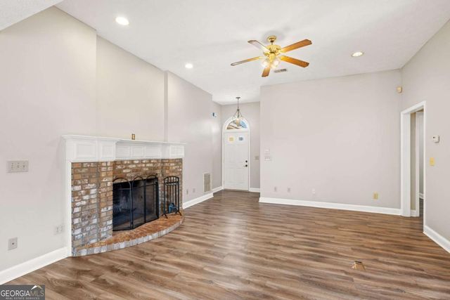 1117 Brooks Road, Pendergrass, GA 30567