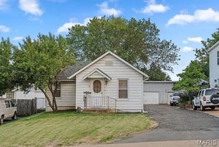 8908 W Pendleton Avenue, St Louis, MO 63144