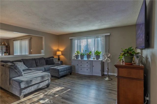 2869 Hillcrest Street, Atwater, CA 95301