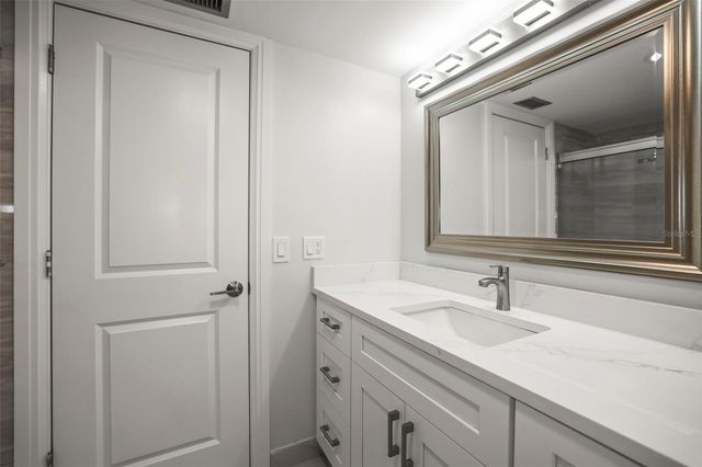 400 ISLAND WAY 602, Clearwater Beach, FL 33767