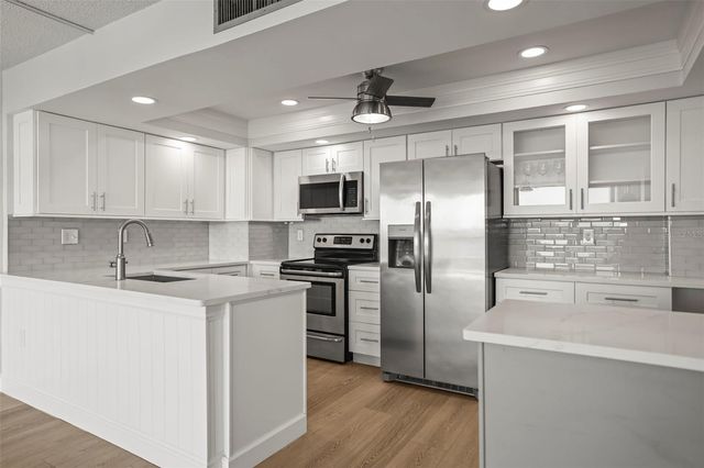 400 ISLAND WAY 602, Clearwater Beach, FL 33767