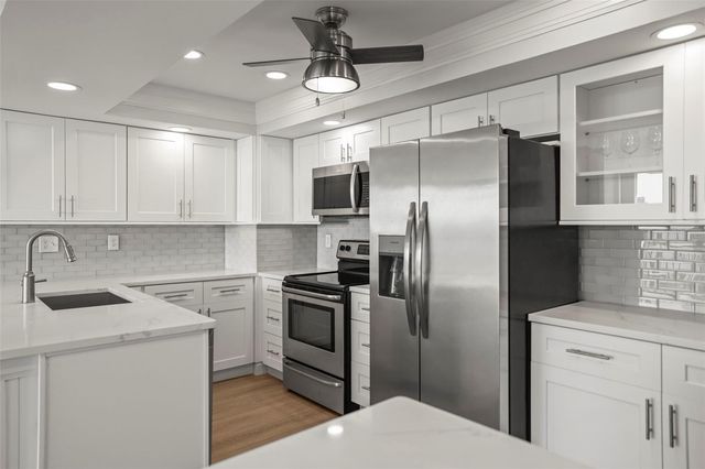 400 ISLAND WAY 602, Clearwater Beach, FL 33767