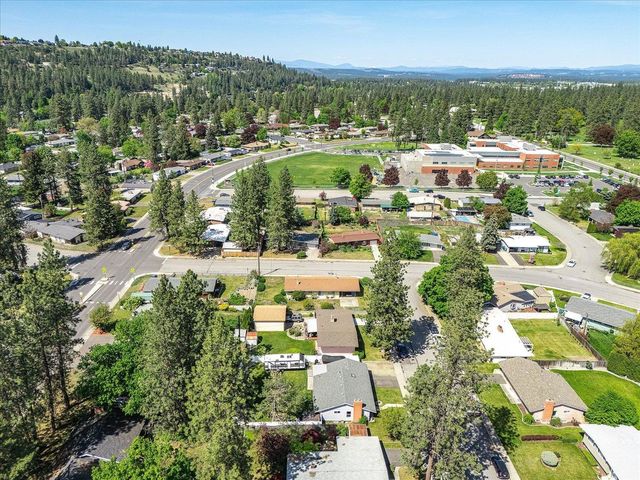 6911 N Lincoln St, Spokane, WA 99208