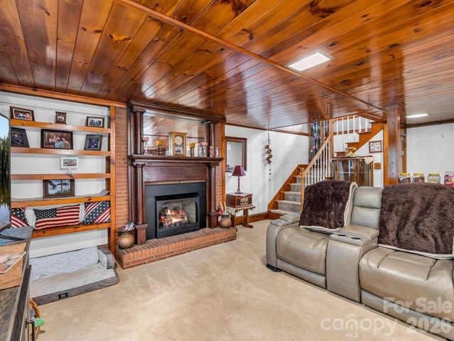 408 Hollis Road, Ellenboro, NC 28040