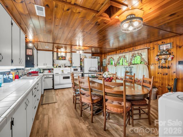 408 Hollis Road, Ellenboro, NC 28040