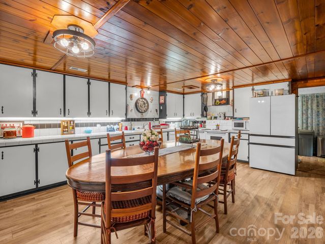 408 Hollis Road, Ellenboro, NC 28040