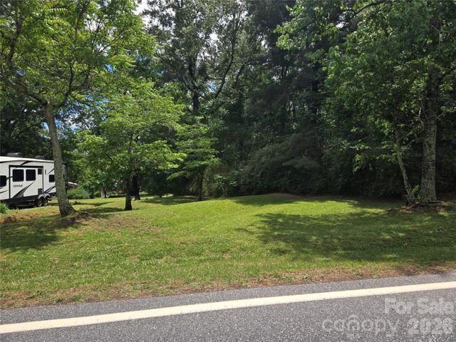 408 Hollis Road, Ellenboro, NC 28040