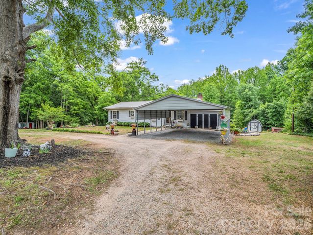408 Hollis Road, Ellenboro, NC 28040
