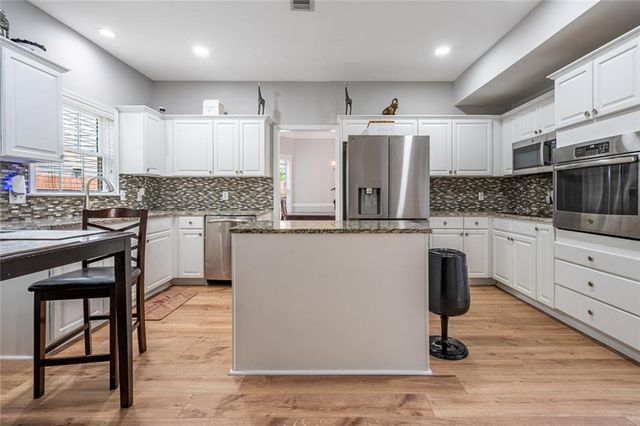 3432 Arbor Creek Point, Atlanta, GA 30340