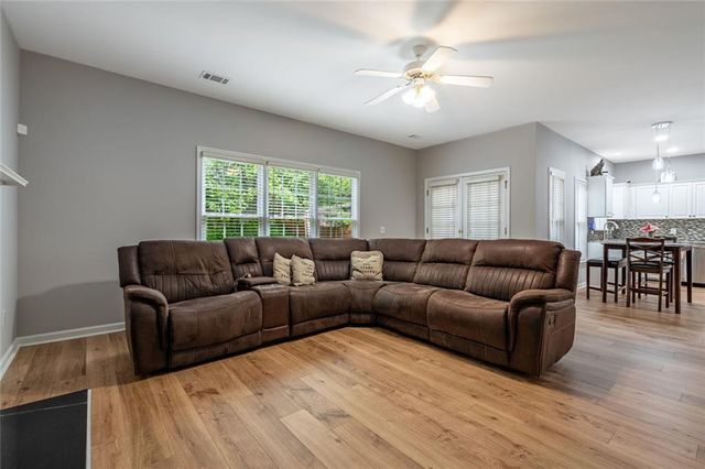 3432 Arbor Creek Point, Atlanta, GA 30340