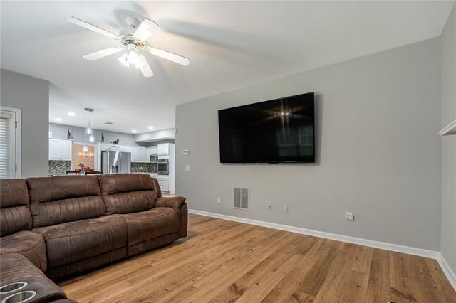3432 Arbor Creek Point, Atlanta, GA 30340
