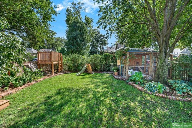 2703 N 63 Street, Omaha, NE 68104