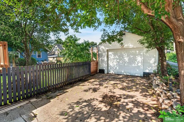 2703 N 63 Street, Omaha, NE 68104