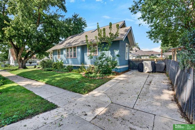 2703 N 63 Street, Omaha, NE 68104