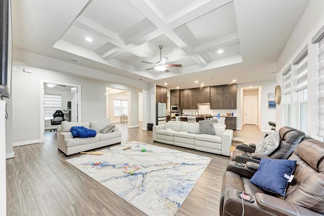 92 Sierra Mosca TRL, Liberty Hill, TX 78642