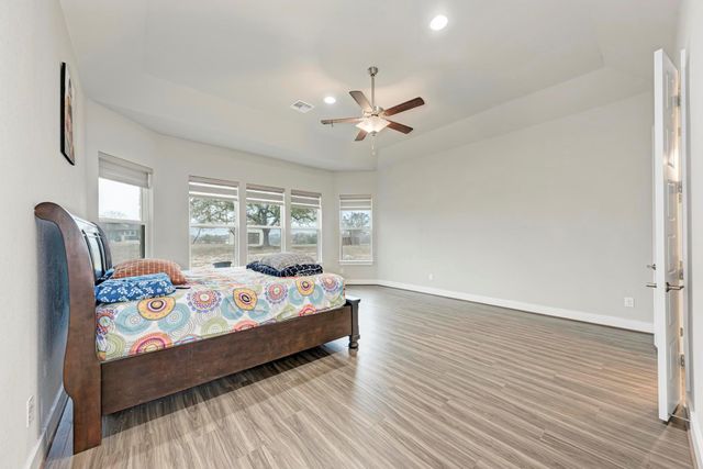 92 Sierra Mosca TRL, Liberty Hill, TX 78642