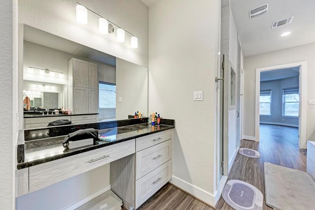 92 Sierra Mosca TRL, Liberty Hill, TX 78642