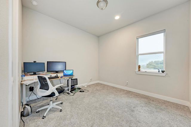92 Sierra Mosca TRL, Liberty Hill, TX 78642