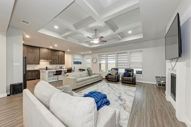 92 Sierra Mosca TRL, Liberty Hill, TX 78642